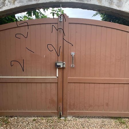 Maison Marylene Possibilite De Louer 2 Chambres Et Un Lit 1Place Supplementaire Ici C'Est Calme Et Simple Entretien Et Petit Dejeuner A Regler Sur Place Vous Gagnez 16 Pour-Cent Givry  Exteriör bild
