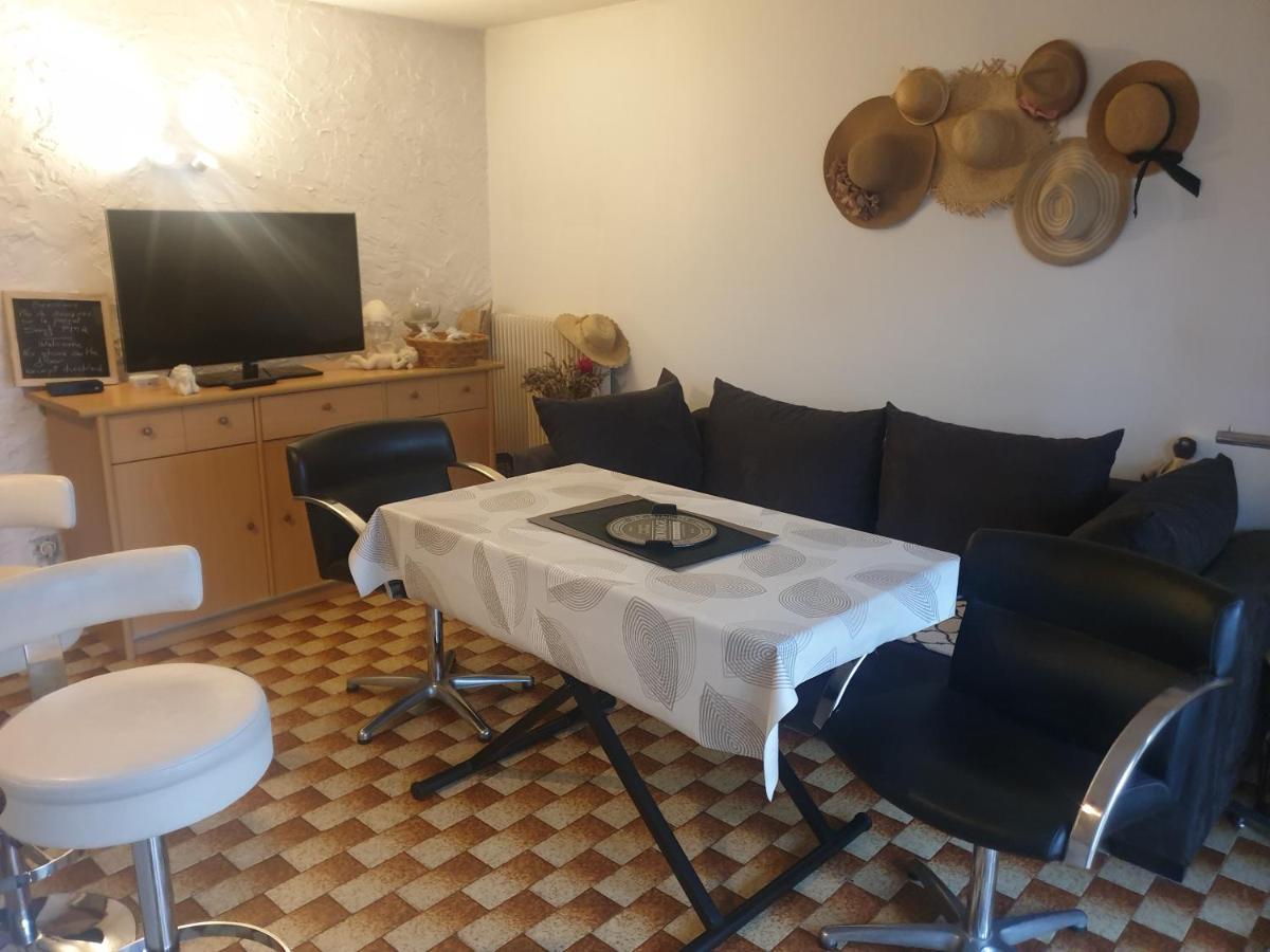 Maison Marylene Possibilite De Louer 2 Chambres Et Un Lit 1Place Supplementaire Ici C'Est Calme Et Simple Entretien Et Petit Dejeuner A Regler Sur Place Vous Gagnez 16 Pour-Cent Givry  Exteriör bild